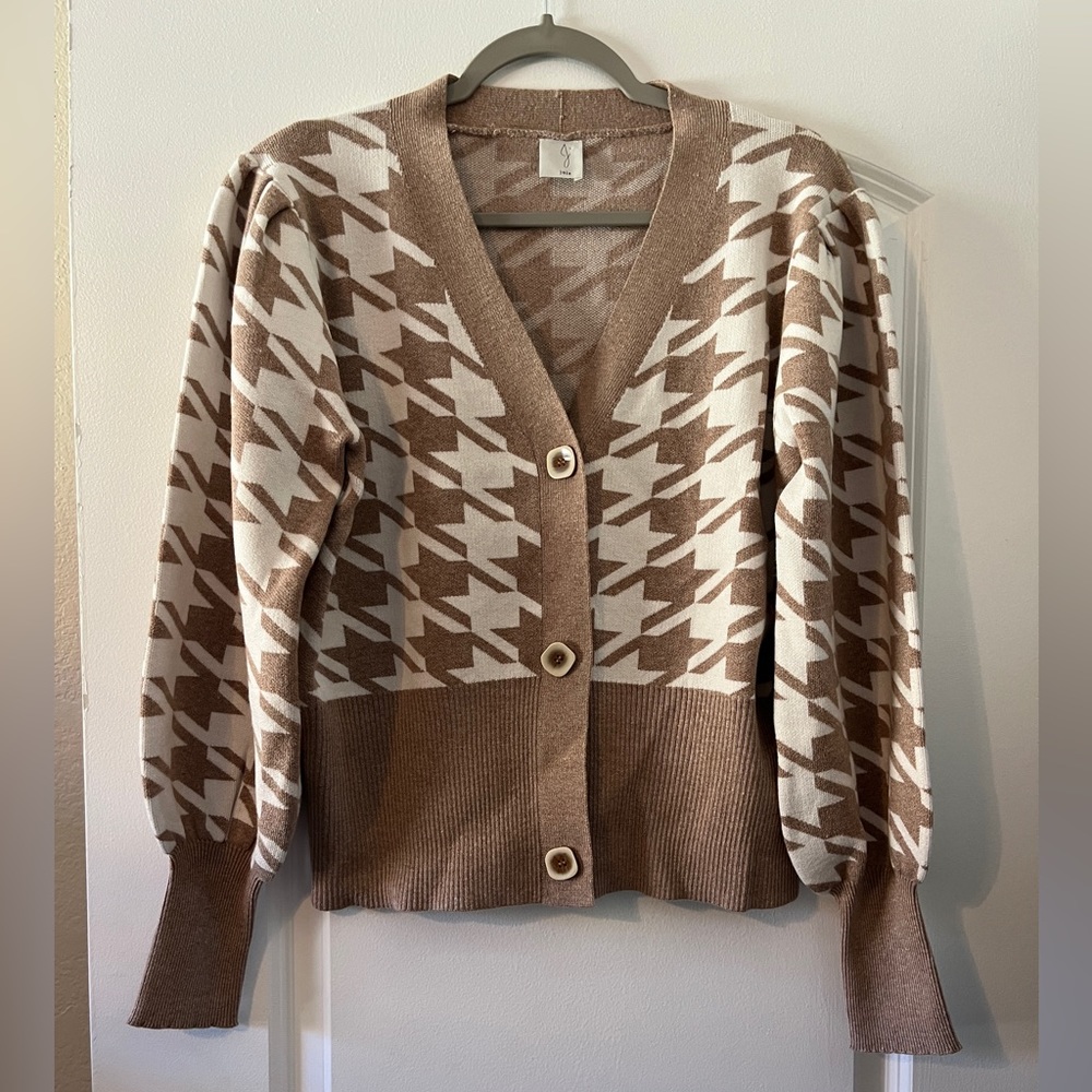 Women cardigan houndstooth